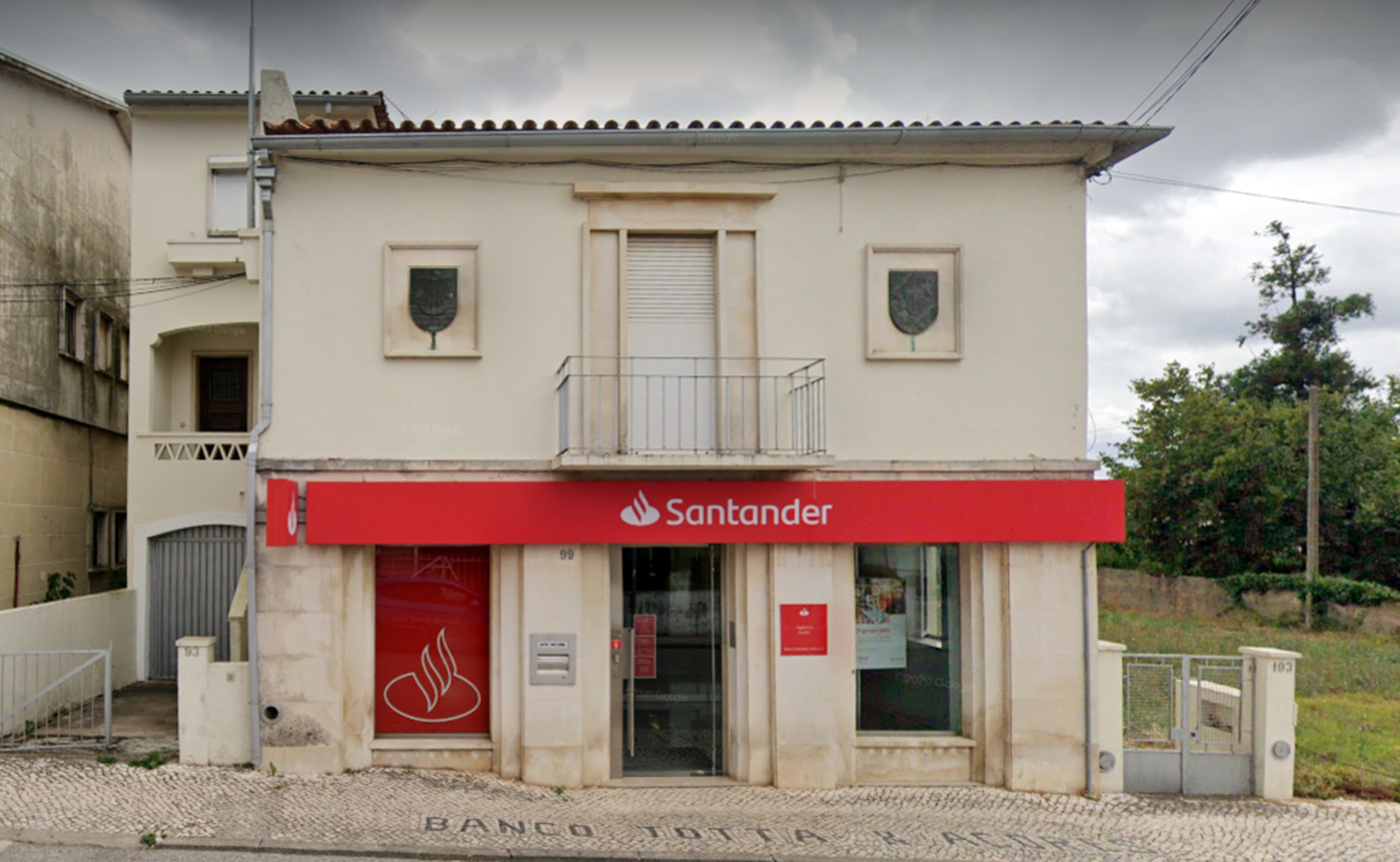 Banco Santander Totta vai fechar balcão de Avelar